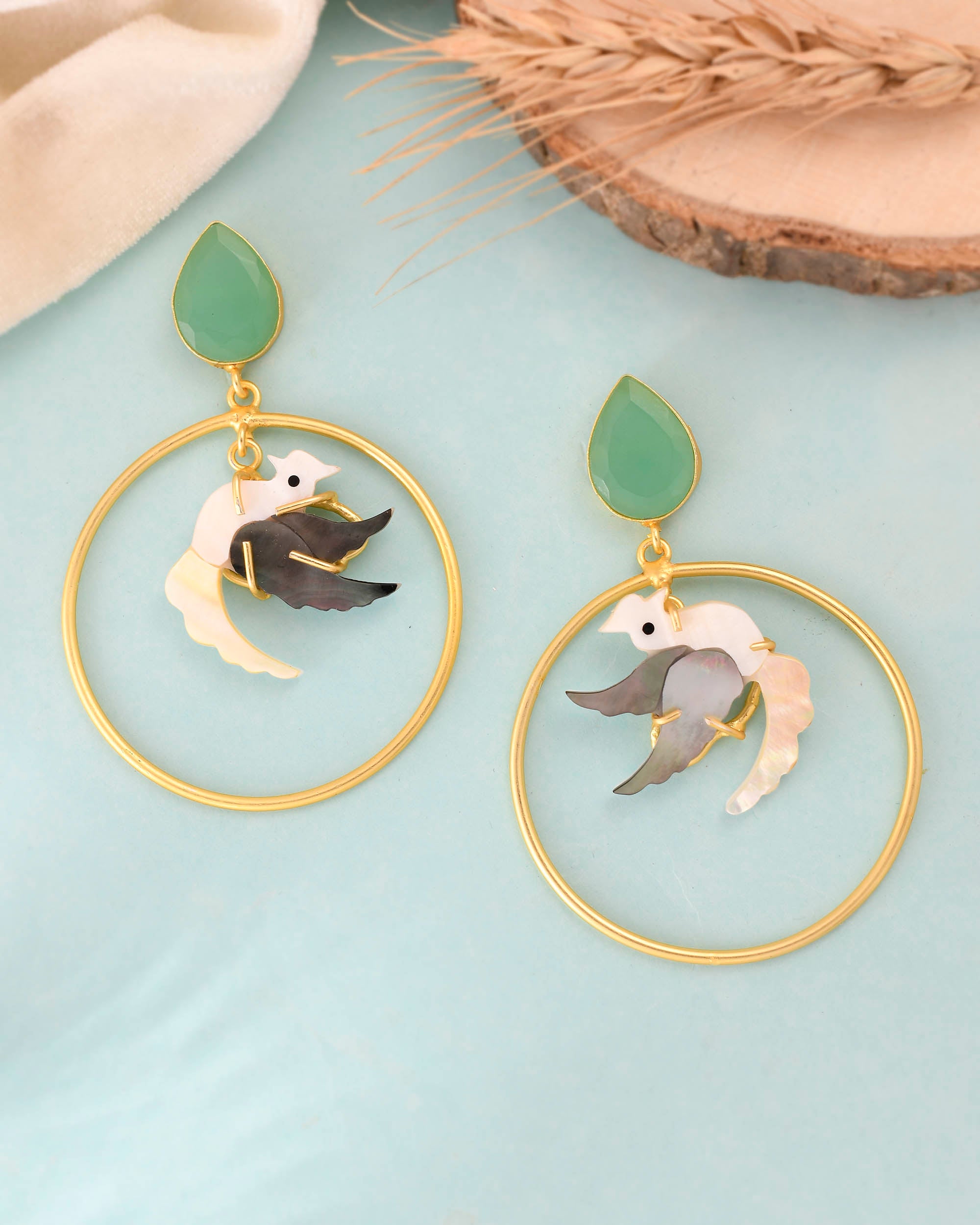 CATCH THE LIGHT HOOP EARING